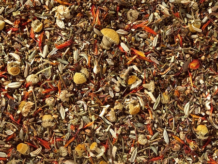 Groene Rooibos Honingstruik Relax Thee – biologische thee met honingstruik en kruiden in theekopje.
